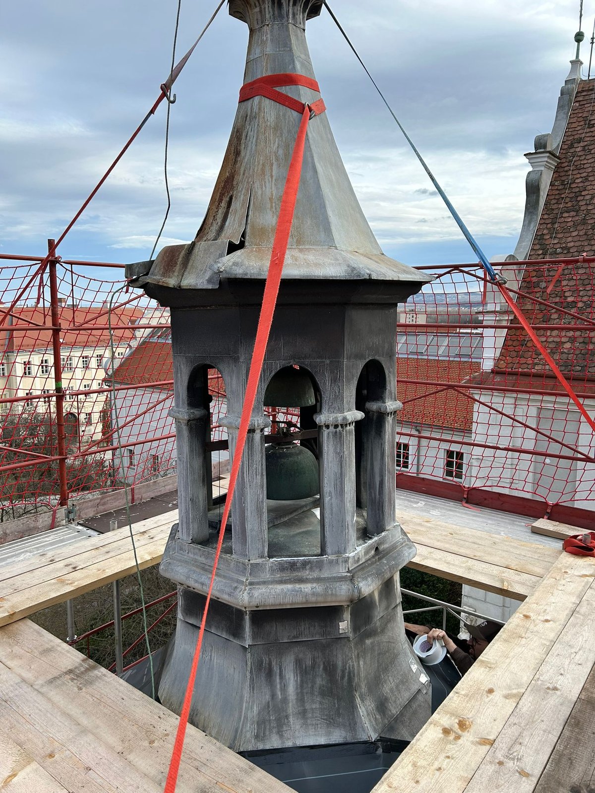 Glockenturm saniert